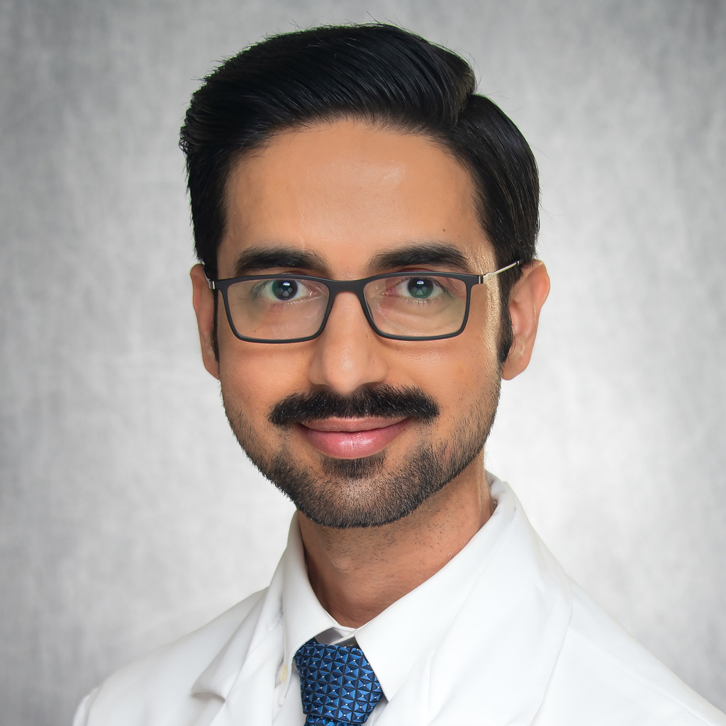 Yashant Aswani, portrait