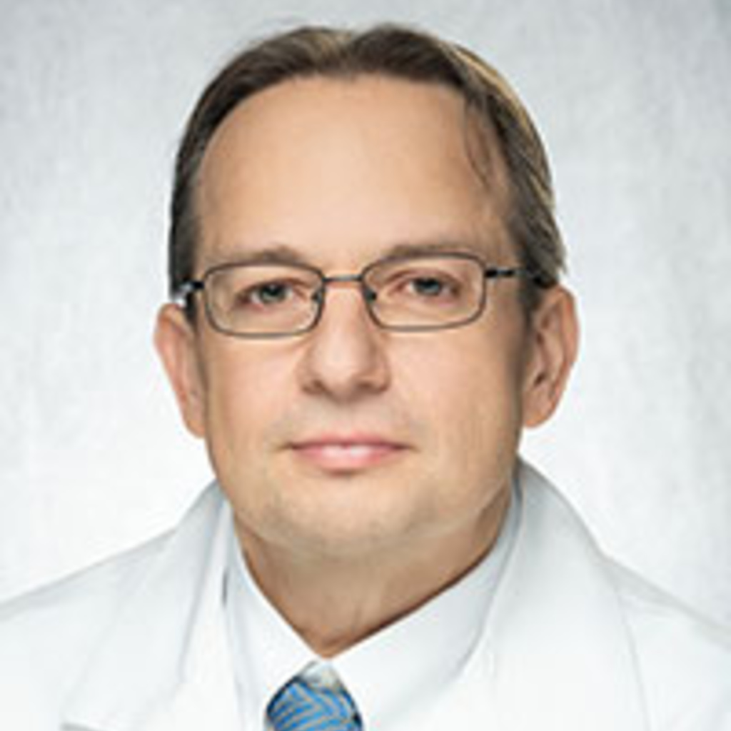 Yusuf Menda, portrait